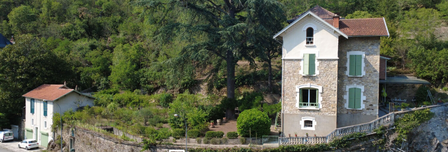 Maison 13 Pièces 180 m² à vendre à Villefranche-de-Rouergue (12200)