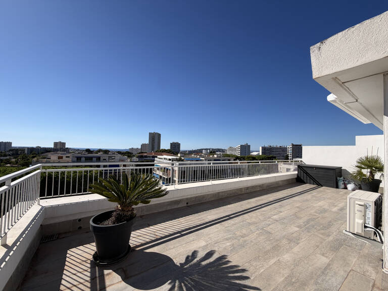 Magnifique duplex de 114m2 en dernier étage à l'allée des Pins 13009 — photo 1