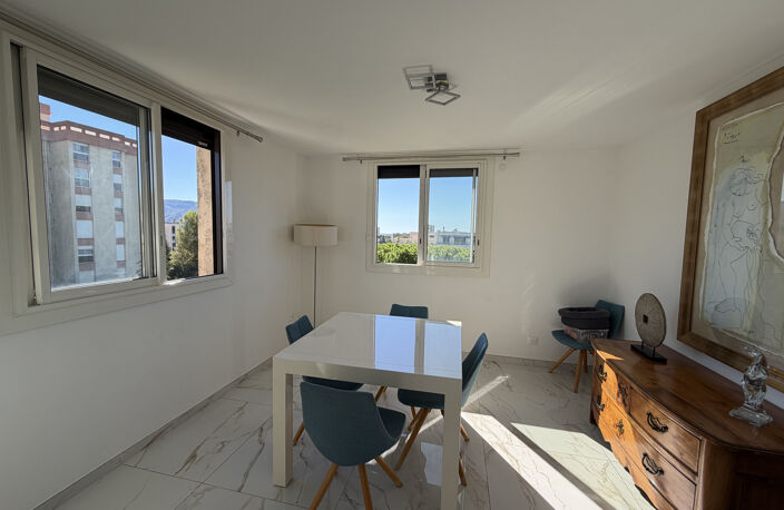 Magnifique duplex de 114m2 en dernier étage à l'allée des Pins 13009 — photo 5