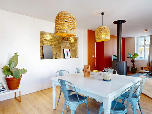 A deux pas du centre, très jolie rénovation, de cette maison de village de type 5 — photo du bien