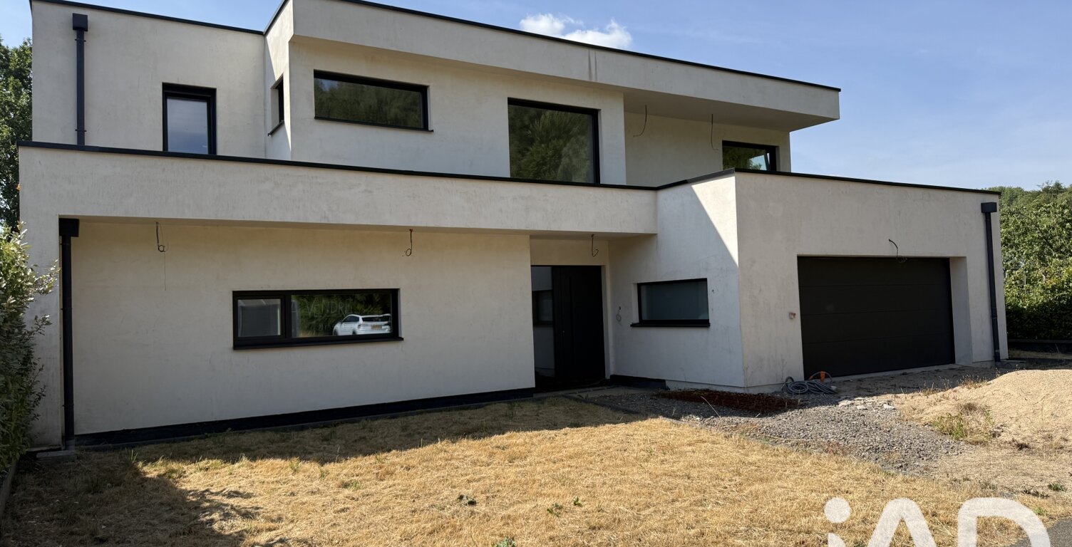Vente Maison/villa 8 pièces — photo 1