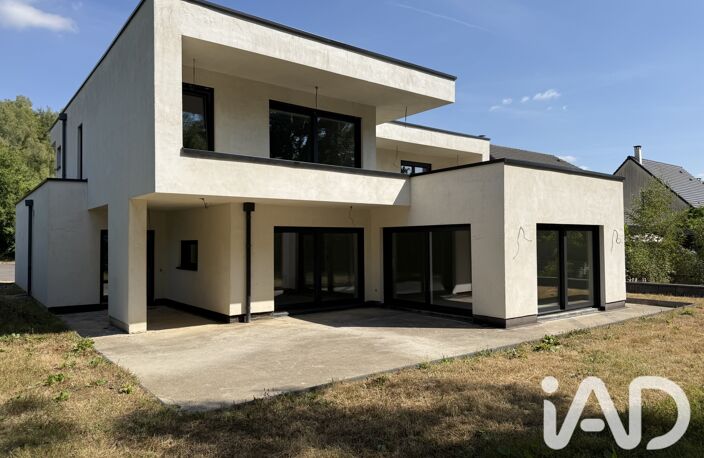 Vente Maison/villa 8 pièces — photo 2