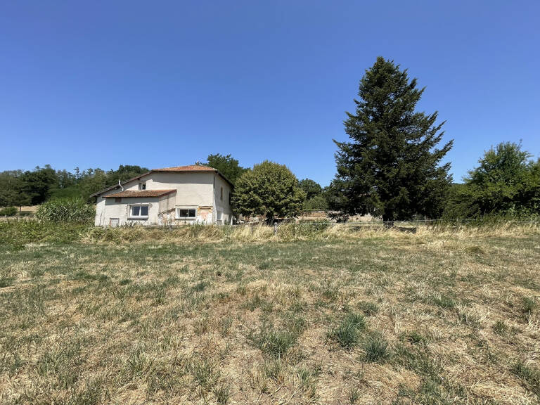 Maison à rénover avec grand terrain attenant en pleine campa — photo 1
