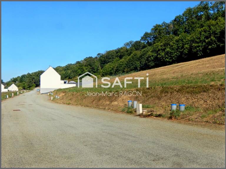 Terrain constructible de 651 m² — photo 1