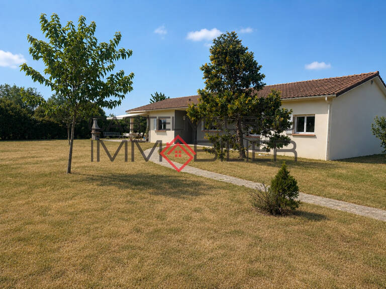 Maison de plain  pied T5 10 m2 sur 2000 m2 de parcelle — photo 1