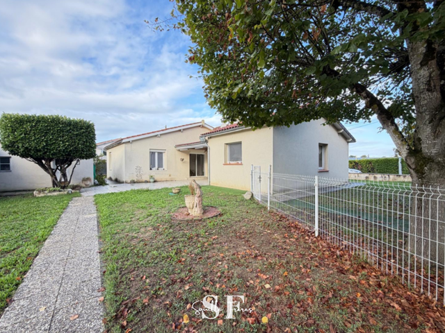 BRAX - MAISON AVEC DEPENDANCES - DOUBLE GARAGE - TERRAIN CLOS — photo du bien