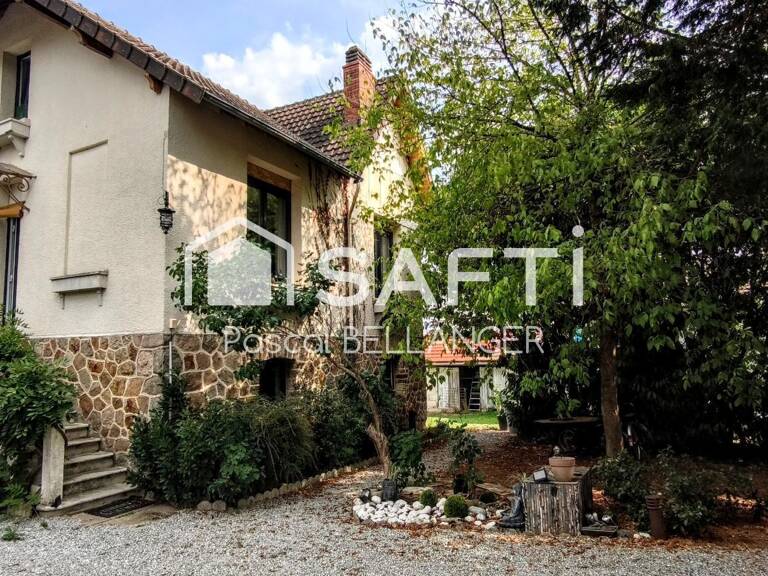 Néris-les-Bains : Charmante maison rénové entièrement depuis le DPE en G. 5 pièces avec gîte indépendant et grand terrain de 1541m² — photo 1