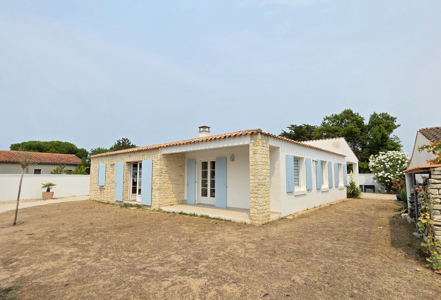 Maison 162 m2 à 500 m de la plage   5 chambres, garages et prestations haut de gamme — photo 1