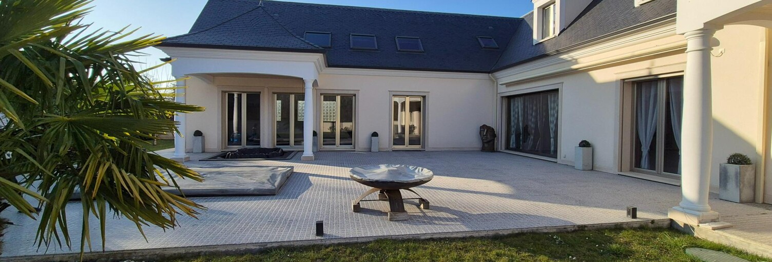 Maison 15 Pièces 471 m² à vendre à Bréval (78980)