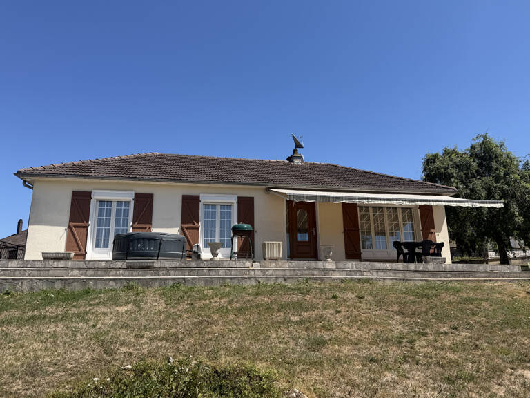 Pavillion sur sous-sol — photo 1