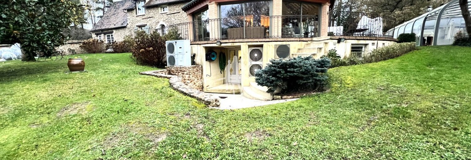Divers 10 Pièces 311 m² à vendre à Douains (27120)