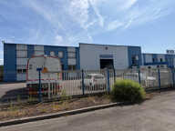 Vente ensemble immobilier industriel de 3 660 m2, sur terrai — photo 2