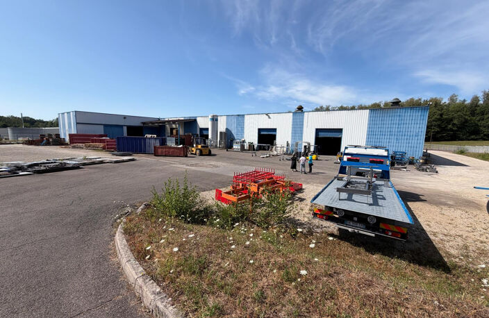 Vente ensemble immobilier industriel de 3 660 m2, sur terrai — photo 3