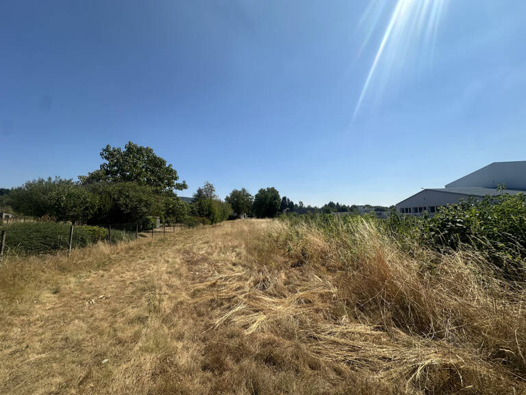 Vente terrain plat constructible de 1019 m2, non viabilisé, — photo 1