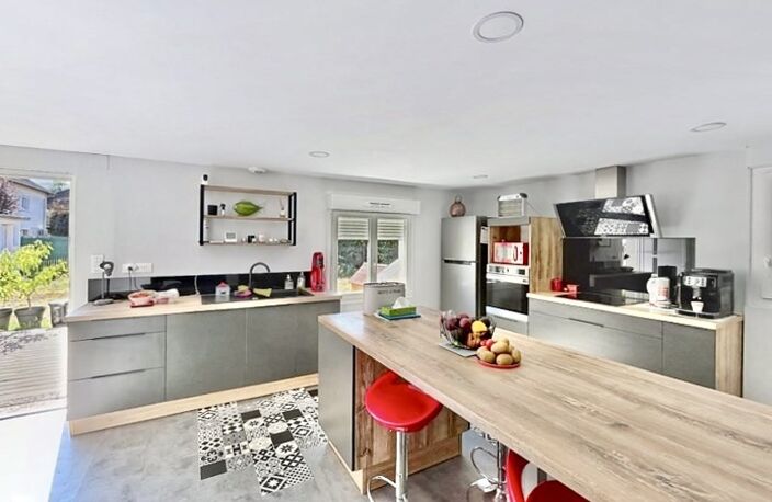 Vente maison 6 pièces 107 m² Brive-la-Gaillarde (19100) — photo 3