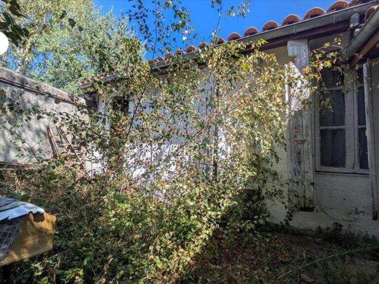 Maison en pierre de 3 pièces principales — photo 1