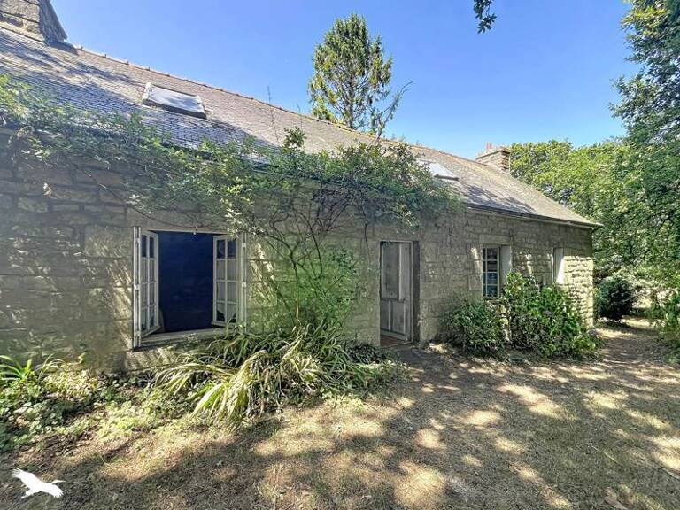 Maison en pierre de 3 pièces principales — photo 1
