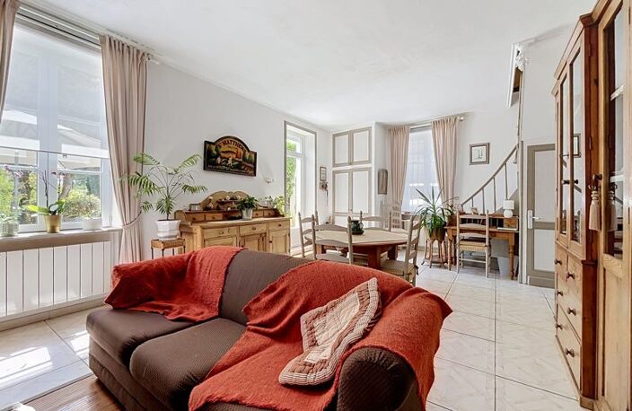 Maison en pierre de 6 pièces principales — photo 2