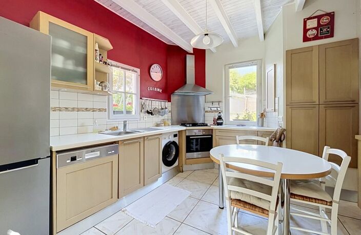 Maison en pierre de 6 pièces principales — photo 3