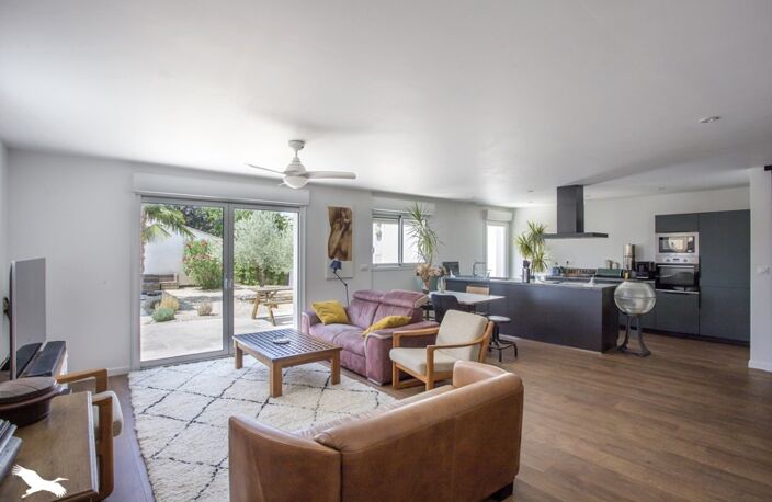 Vente maison 5 pièces 145 m² Saint-Christophe (17220) — photo 2