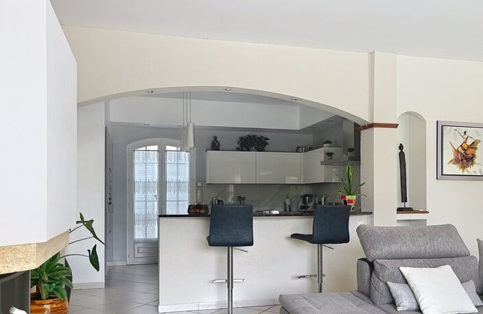 Villa de 5 pièces principales — photo 3