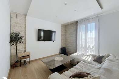 Appartement 3 pièces 145800 €