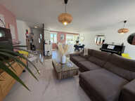Villa plain pied rénové avec grand garage — photo 2