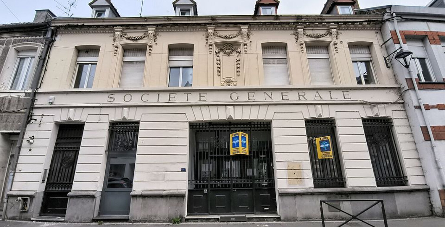 Local commercial Condé-Sur-L'Escaut 215 m2 — photo 1
