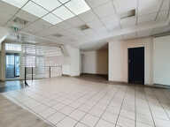 Local commercial Condé-Sur-L'Escaut 215 m2 — photo 3