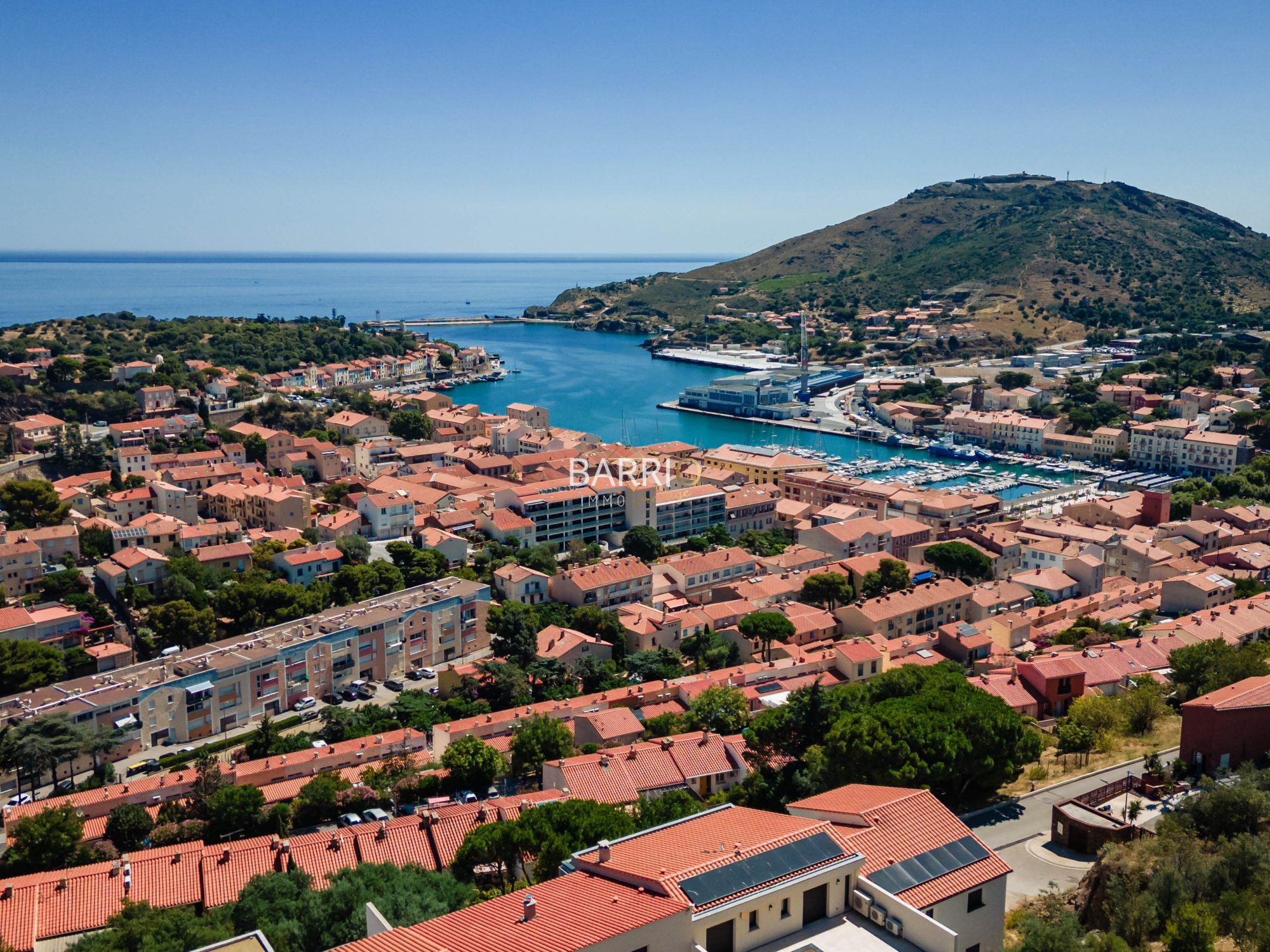 Villa / Maison  T8 à vendre Port-Vendres 66660