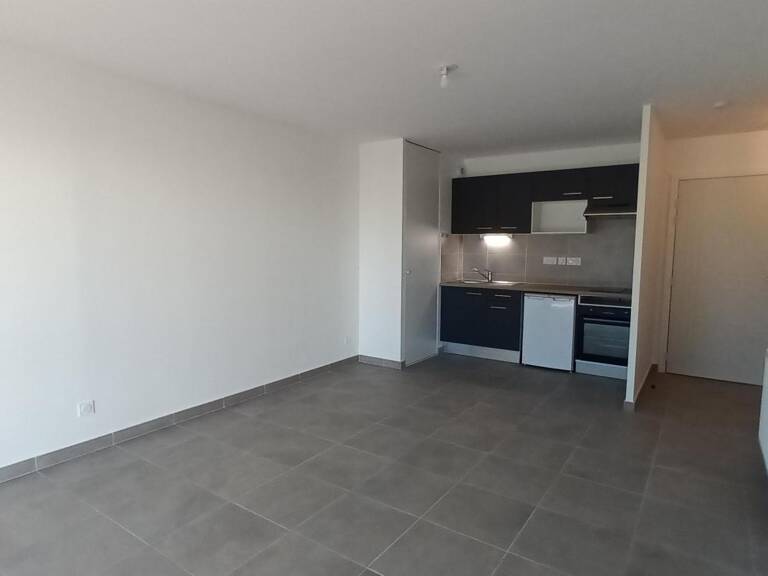 LOCATION T2 OLEMPS SANS FRAIS D' AGENCE — photo 1