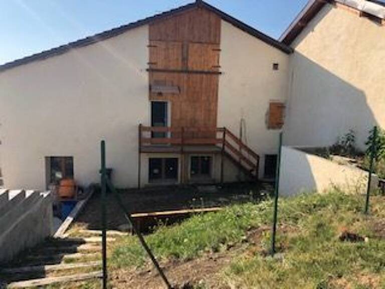 Appartement T2 à louer - 01550 FARGES — photo 1