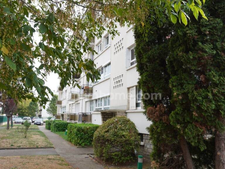 Appartement à vendre 4 pièces LE BOURGET (93) de 4 pièces / 2 chambres - 69 m2 - 223 000 € FAI — photo 1