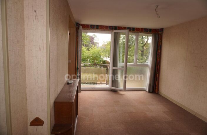 Appartement à vendre 4 pièces LE BOURGET (93) de 4 pièces / 2 chambres - 69 m2 - 223 000 € FAI — photo 2