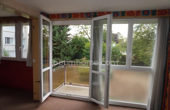 Appartement à vendre 4 pièces LE BOURGET (93) de 4 pièces / 2 chambres - 69 m2 - 223 000 € FAI — photo 3