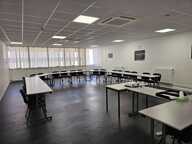 bureau rénové de 115 m2 à vendre à Cergy au prix de 156000 euros — photo 2