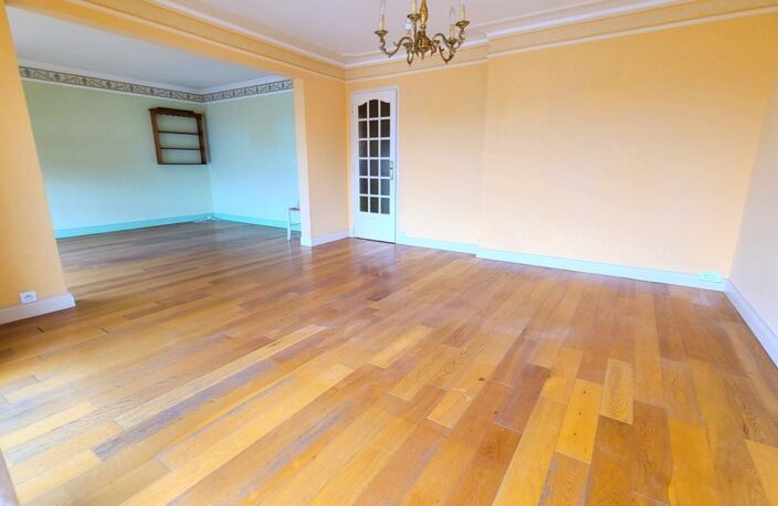 CHARTRES - GRAND T3 - 82 M² AVEC DOUBLE SEJOUR - GARAGE — photo 5