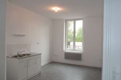 Appartement 1 pièces 740 €