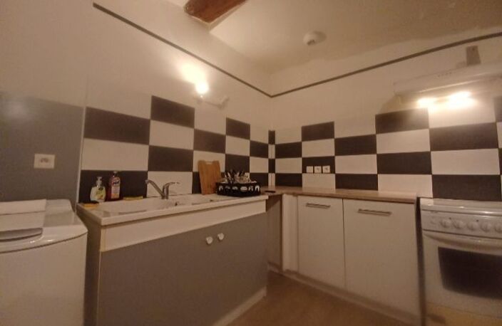 T2 — photo 2