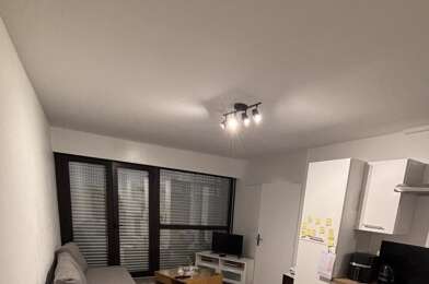 Appartement 3 pièces 930 €