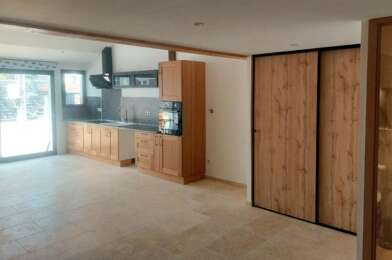 Appartement 3 pièces 750 €