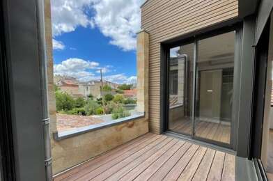 Appartement 3 pièces 1403 €