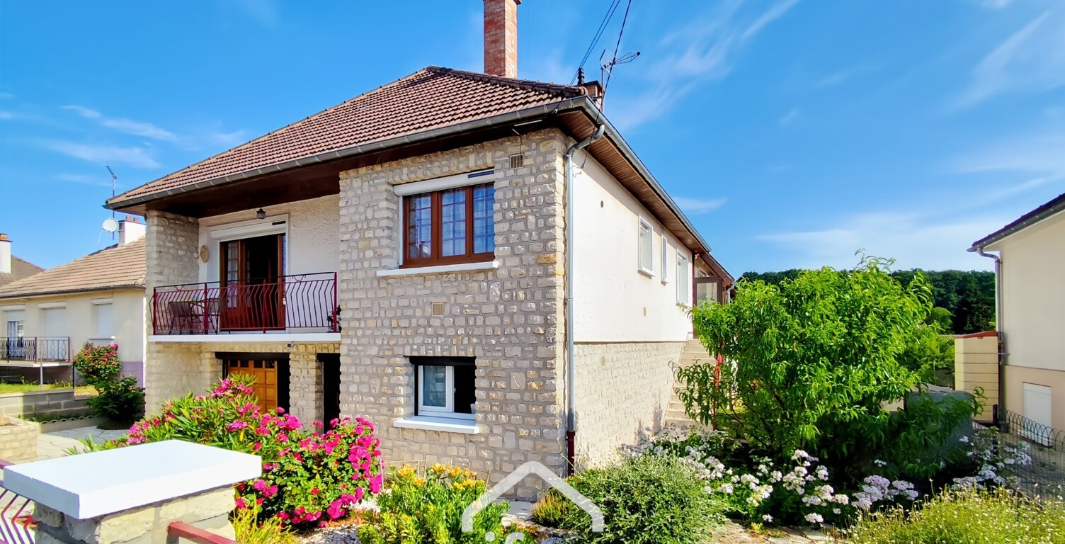 Maison à vendre 5 pièces BESSE SUR BRAYE (72)  -  Terrain 527 m²  - — photo 1