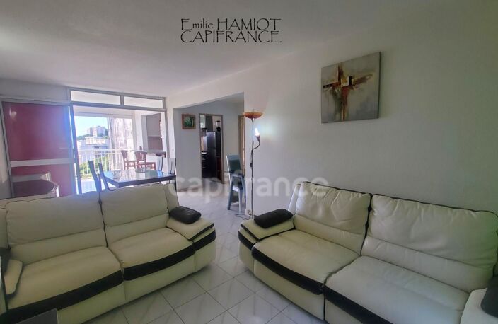 Appartement au 1er étage - 3 pièces avec terrasse et vue mer — photo 3