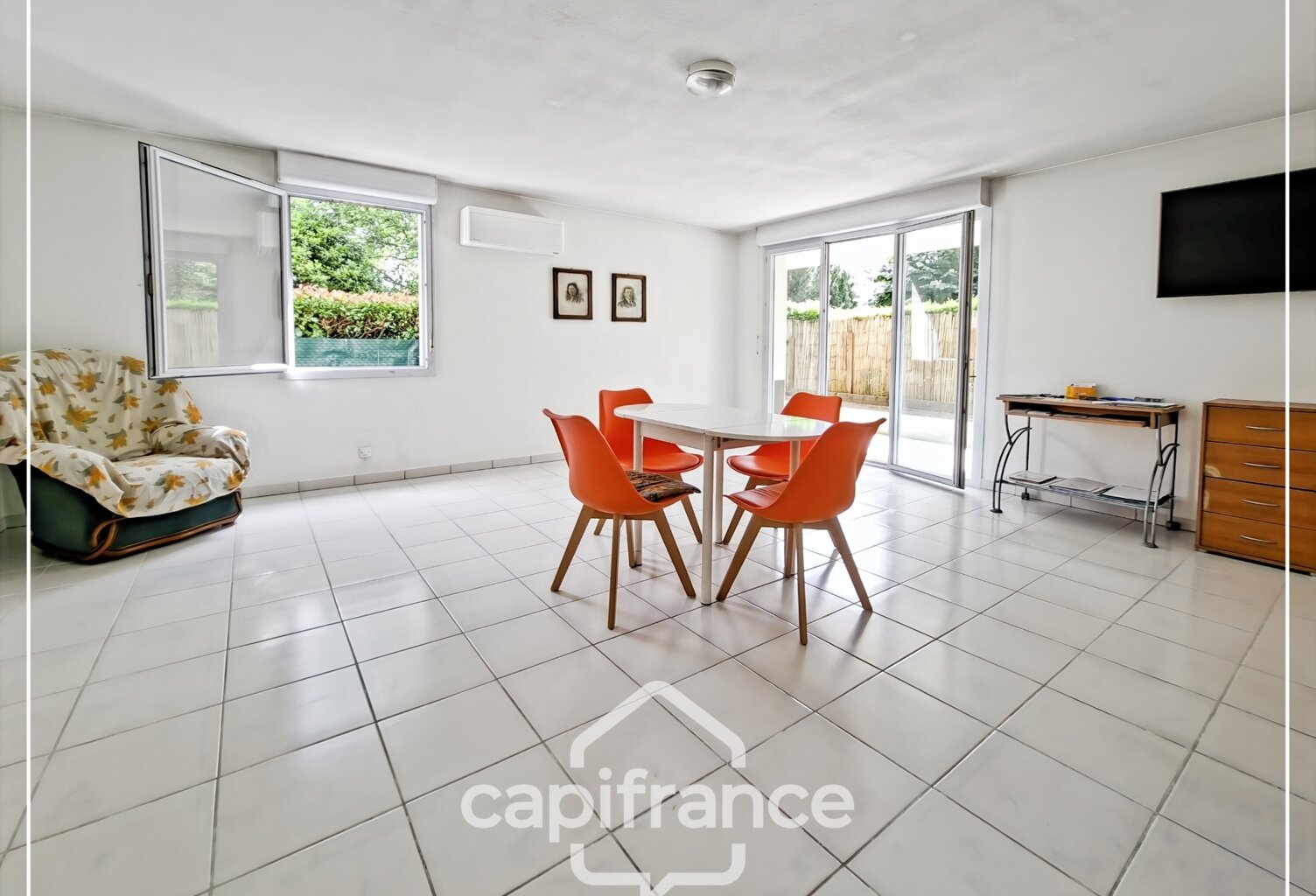 Appartement climatisé 3 pièces avec jardin, parking, cave et piscine commune — photo 1