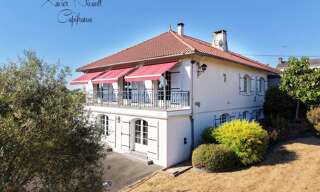 Maison 10 Pièces 305 m² à vendre à Bressuire (79300)