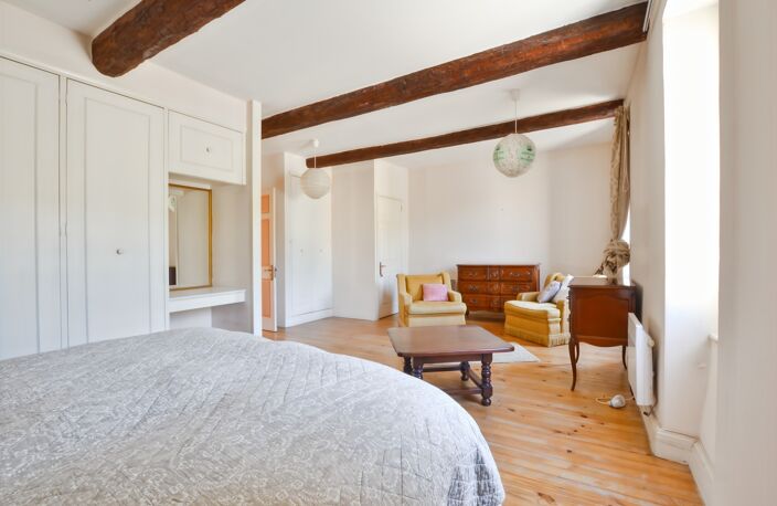 Maison de caractère 186 m² – 5 chambres dont 4 suites – Terrasse 47 m² – Causses-et-Veyran — photo 3
