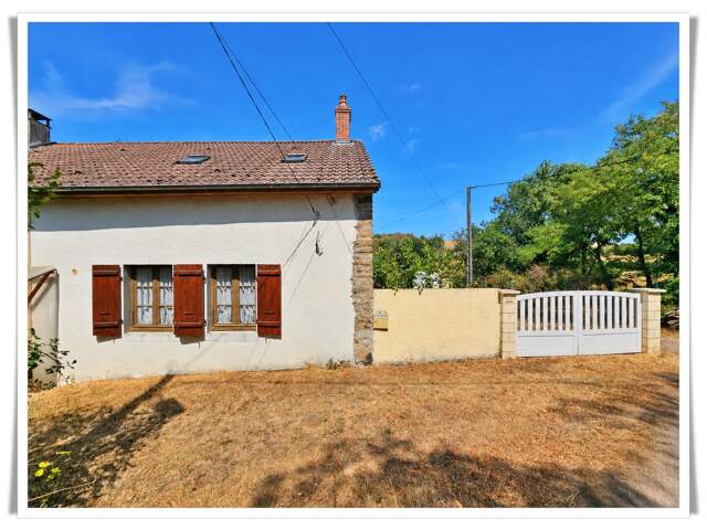 Maison à vendre 5 pièces MONTREUILLON (58800) Terrain 572m² — photo du bien