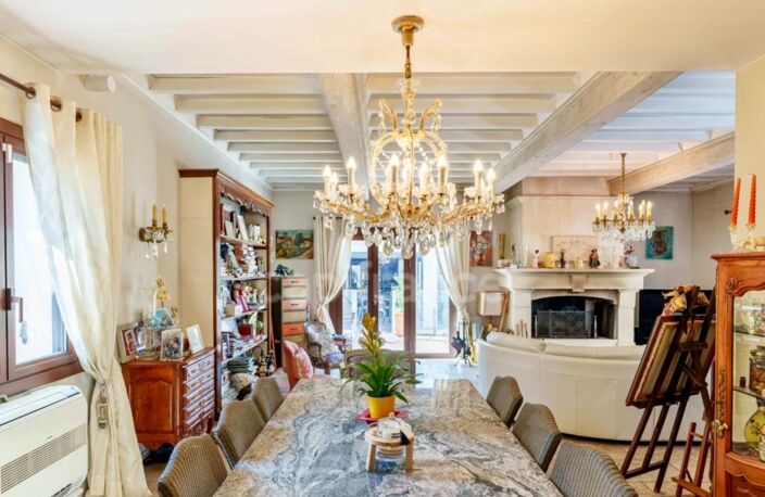 Propriete à vendre 11 pièces FONTVIEILLE (13) — photo 4
