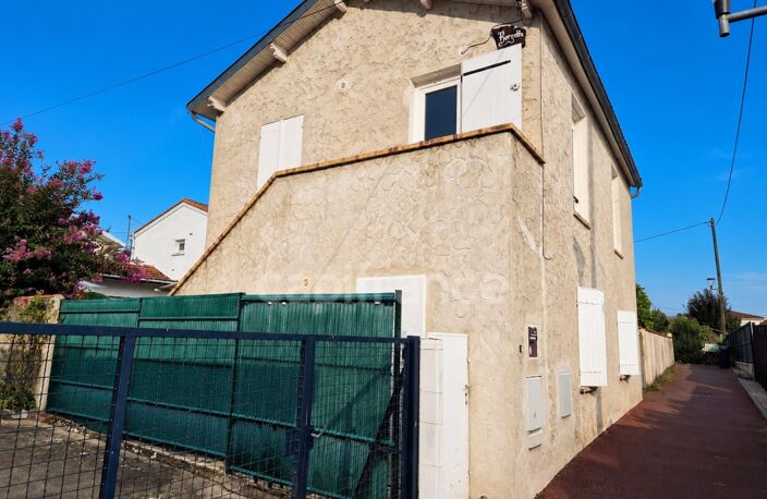 Maison à vendre 6 pièces ROYAN (17) - Terrasse et jardin - Centre ville — photo 2